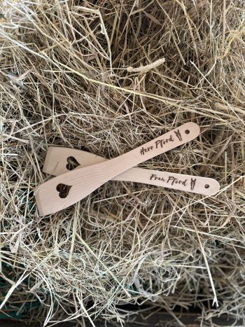 Herr / Frau Pförd Löffel